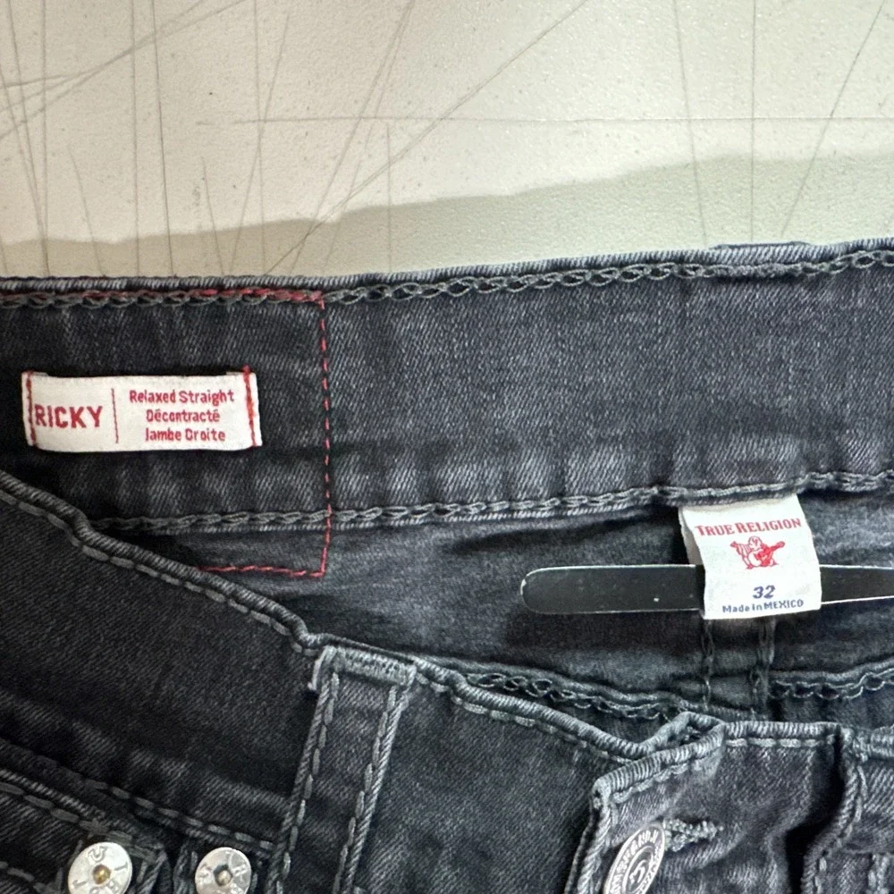 True Religion Jeans Ricky Flap Big T Relaxed Straight Sz 32 (30x32) Black Grunge